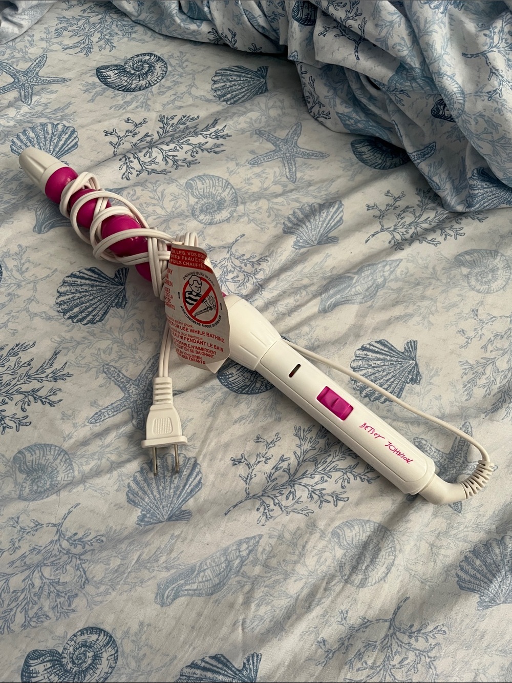 Betsy Johnson Hot Pink & White Curling Wand